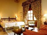 Caceres Hotel